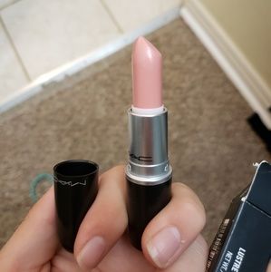 MAC LIPSTICK SWATCHED